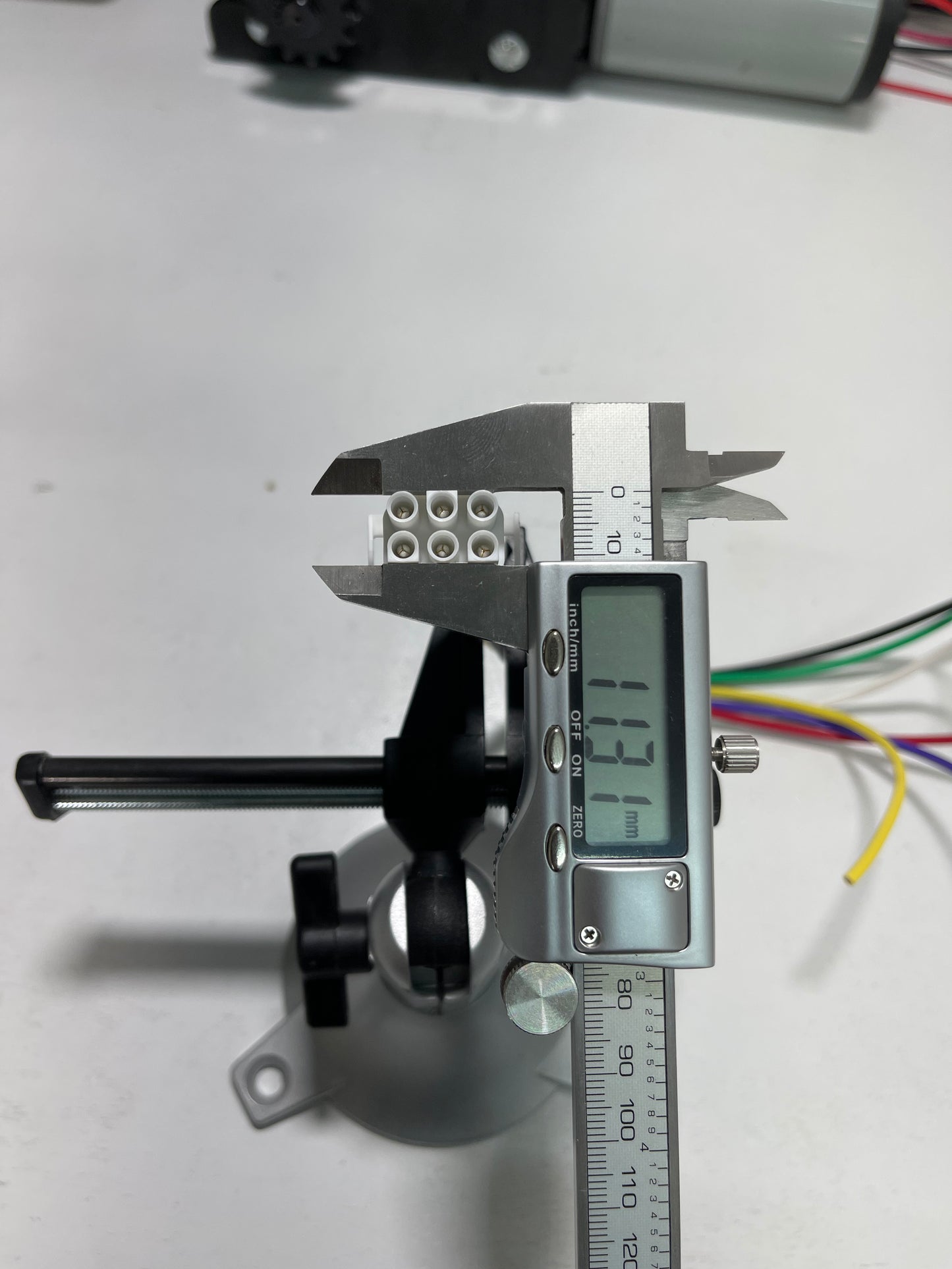 6 circuit male contacts 14awg pigtail (view 3) – SkillAbove RV Tech Tools