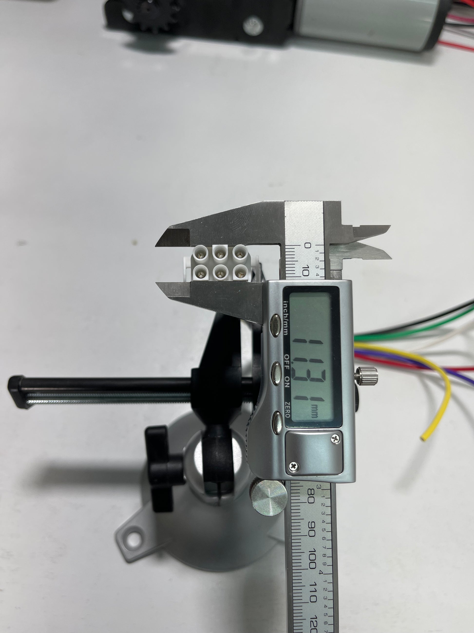 6 circuit male contacts 14awg pigtail (view 3) – SkillAbove RV Tech Tools