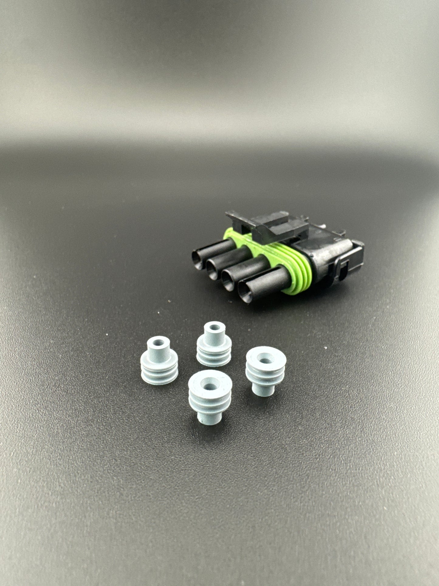 4 circuit Rv connector (view 1) – SkillAbove RV Tech Tools