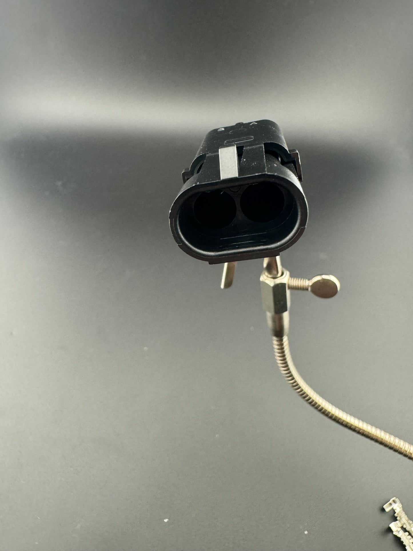 2 circuit Rv connector (view 2) – SkillAbove RV Tech Tools