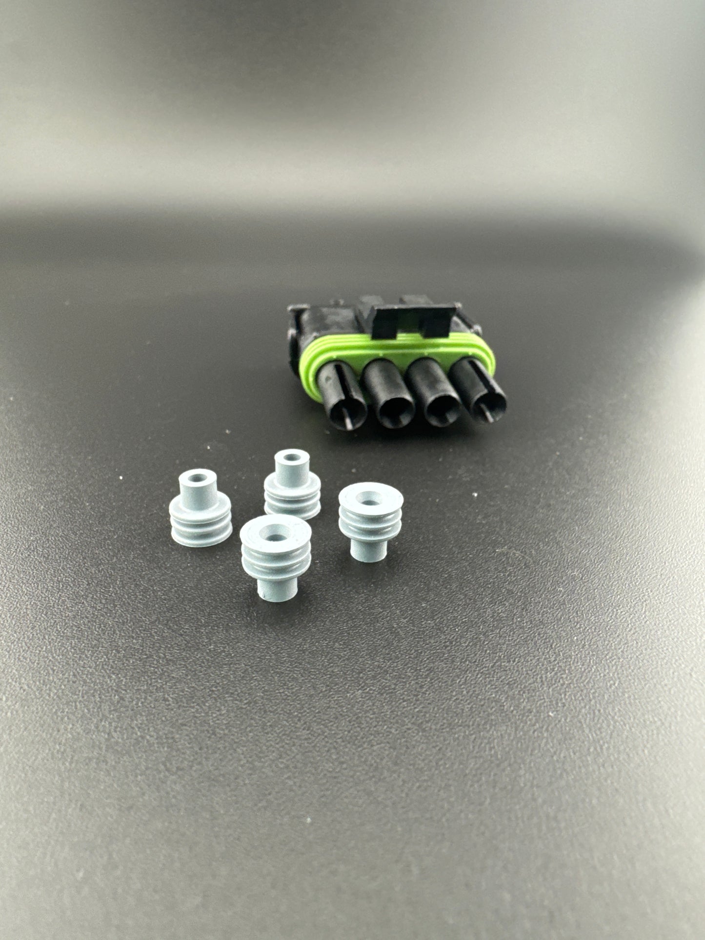 4 circuit Rv connector (view 2) – SkillAbove RV Tech Tools