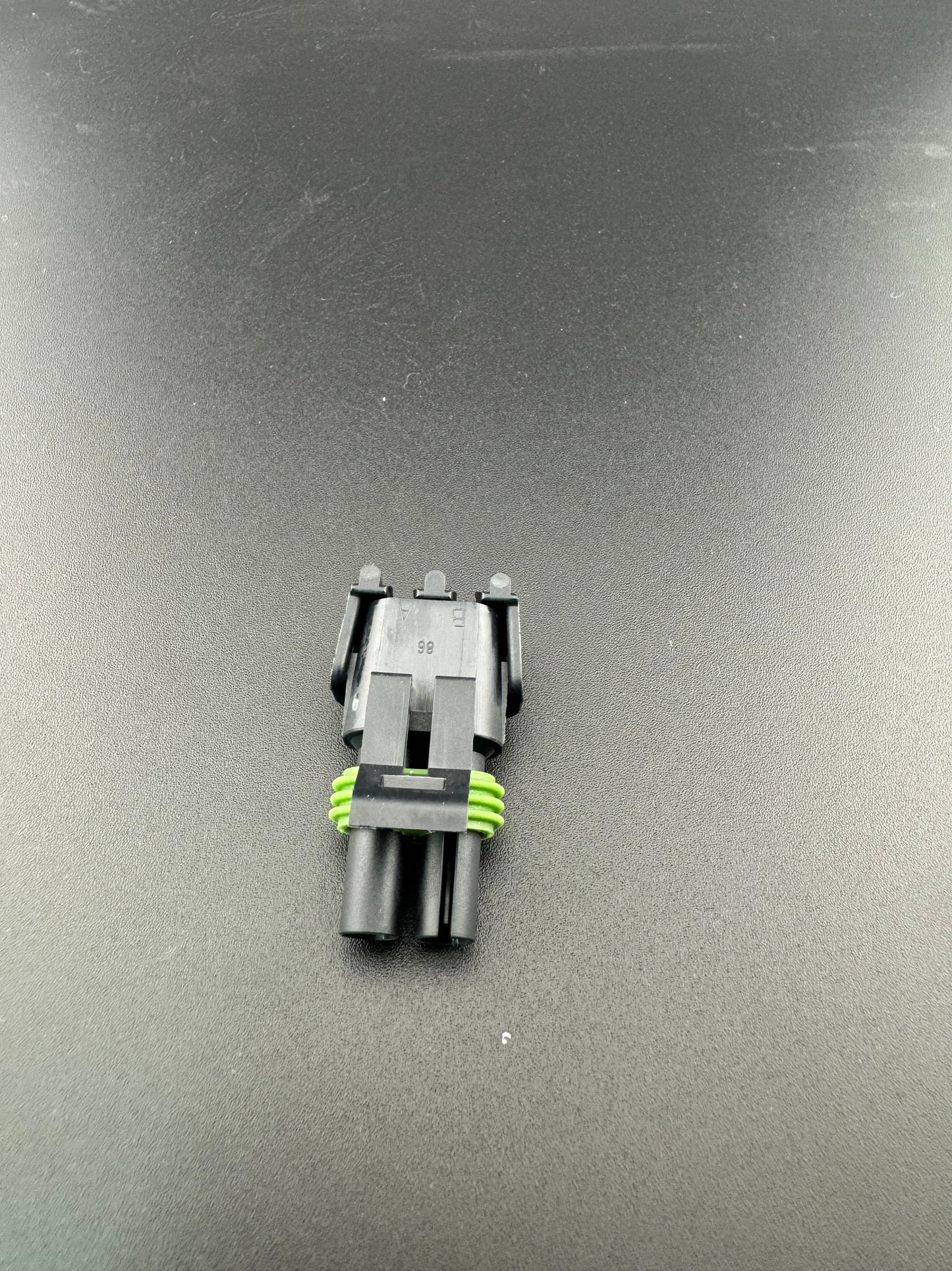 2 circuit Rv connector (view 3) – SkillAbove RV Tech Tools