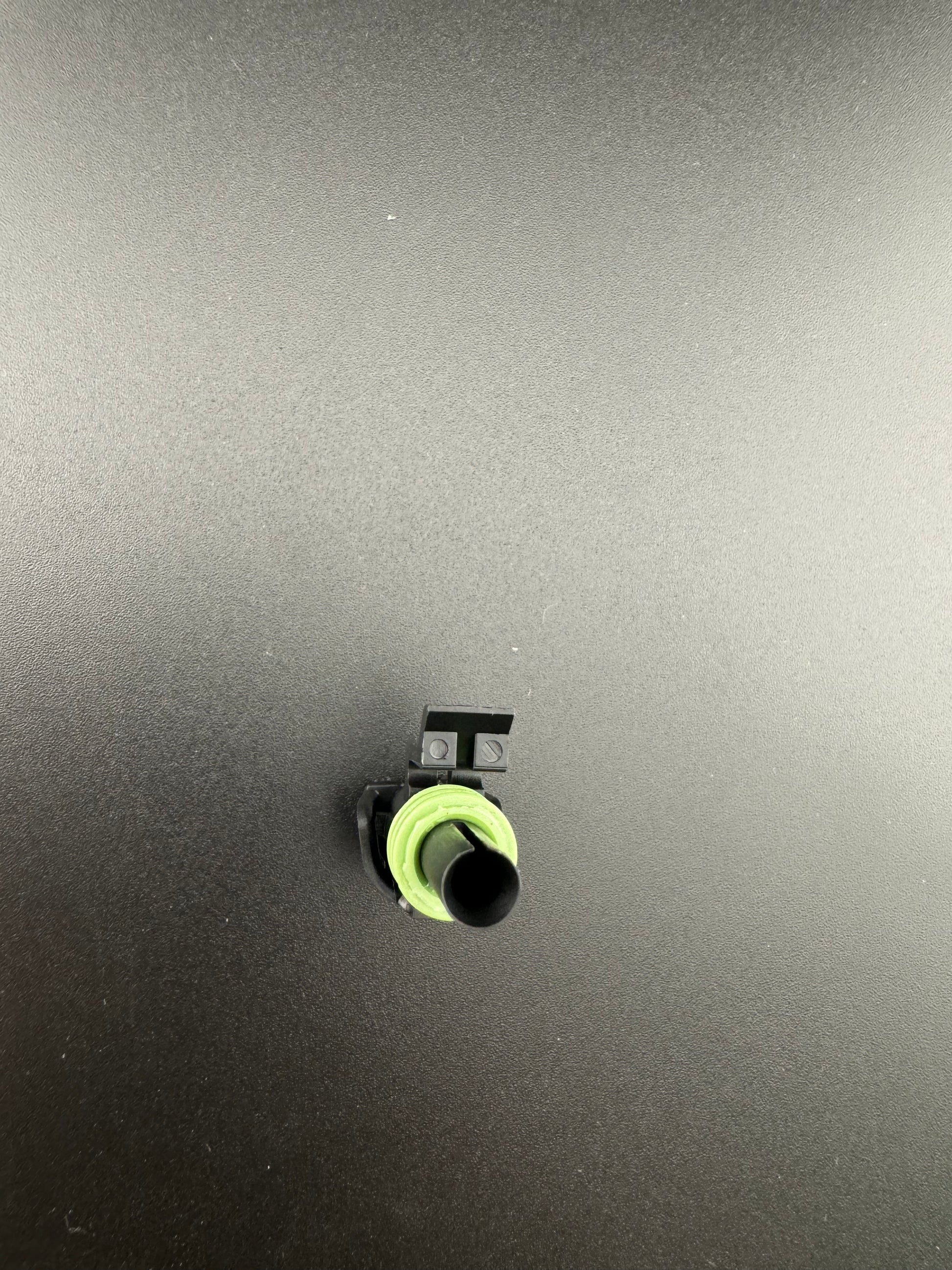 1 circuit Rv connector (view 2) – SkillAbove RV Tech Tools