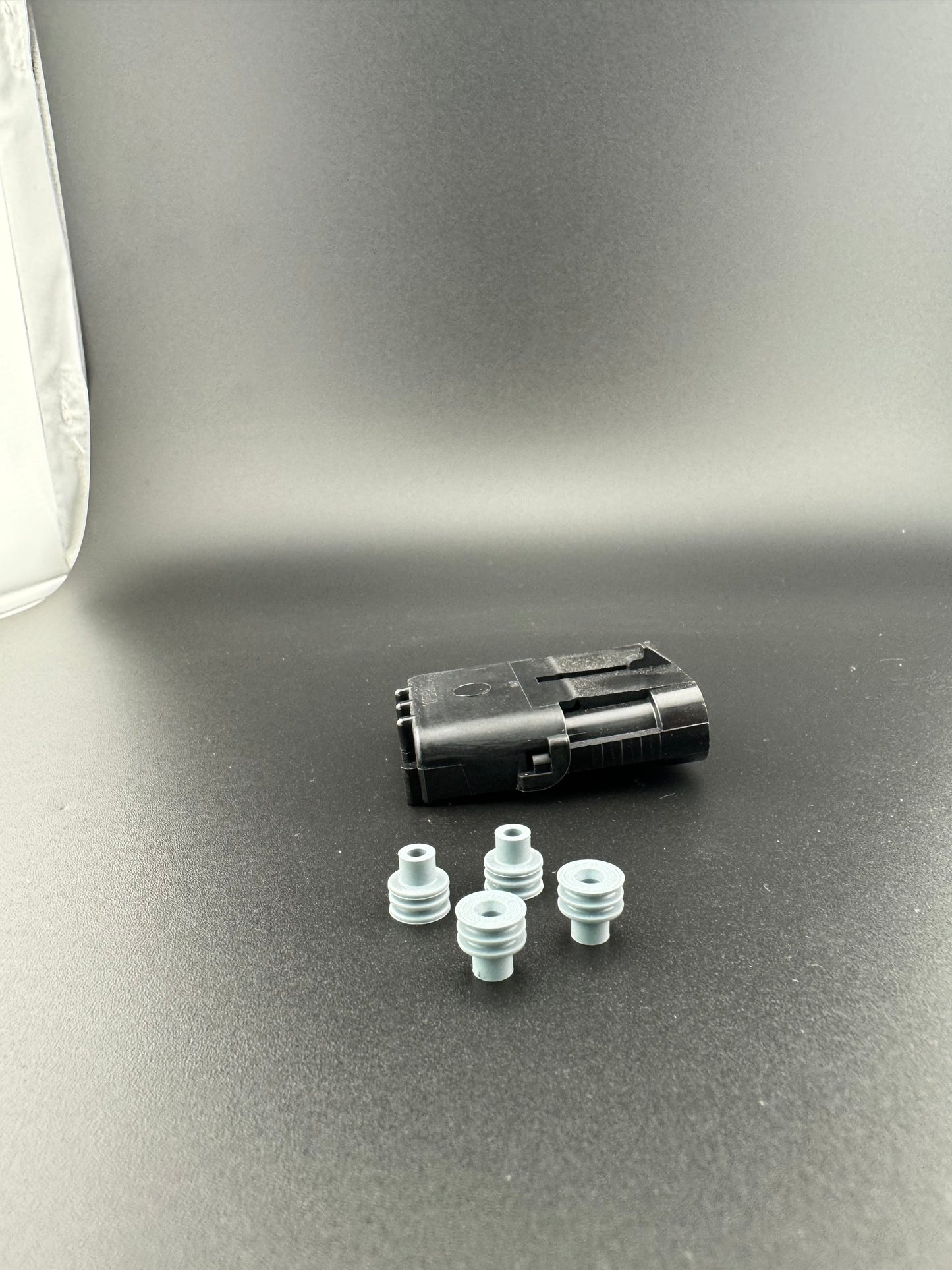 4 circuit Rv connector (view 5) – SkillAbove RV Tech Tools