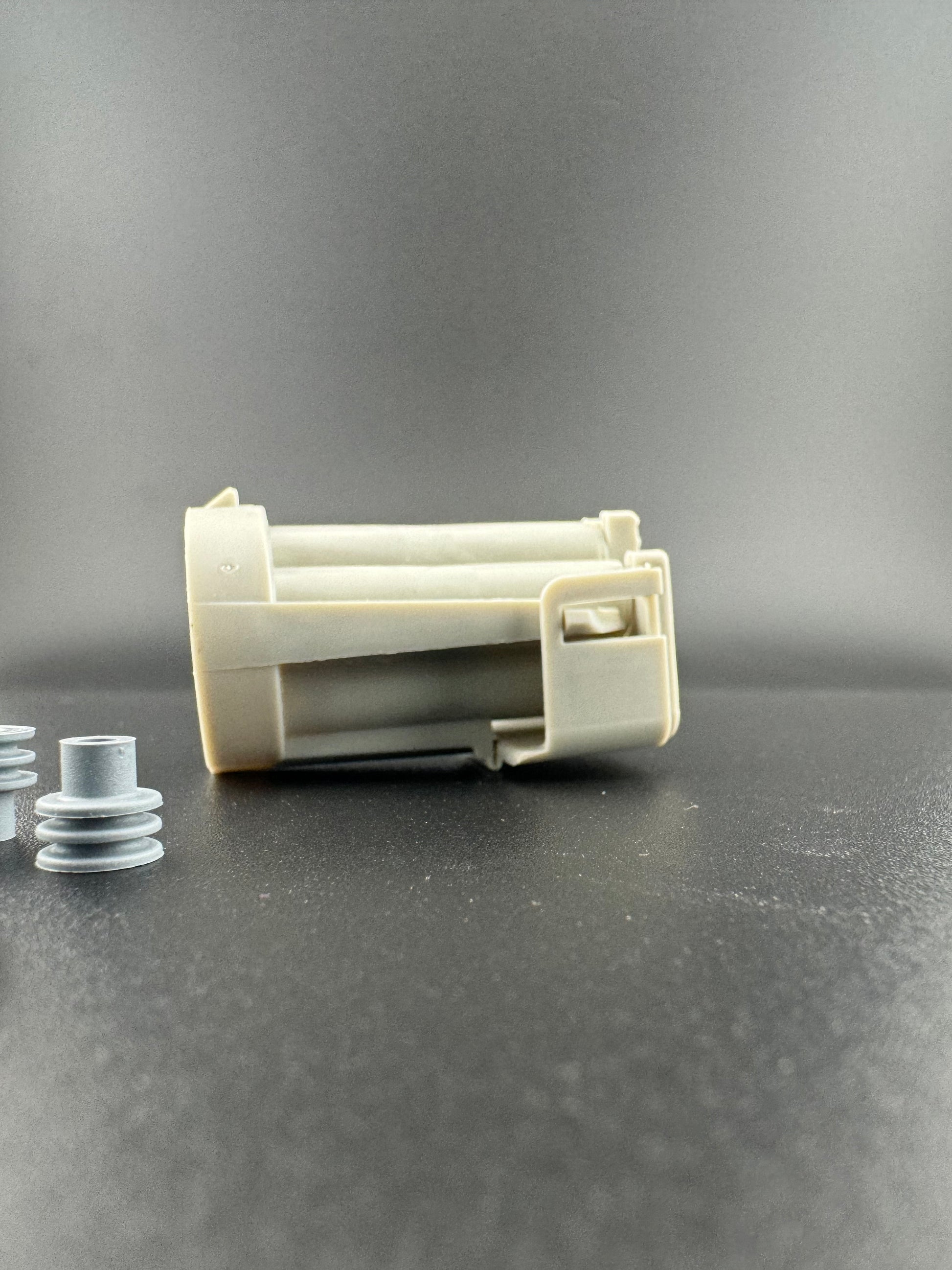 5 circuit Rv connector (view 2) – SkillAbove RV Tech Tools