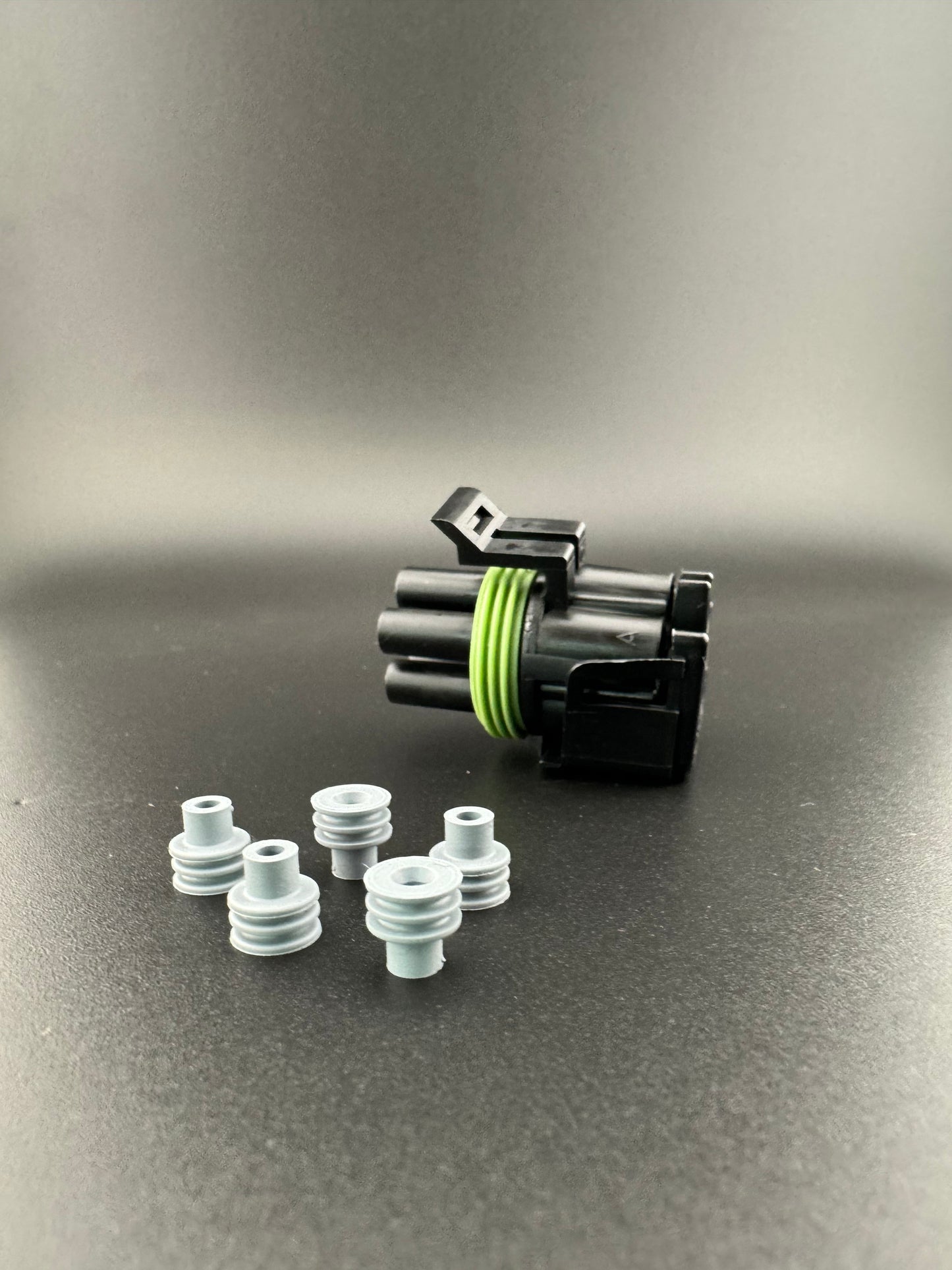 5 circuit Rv connector (view 3) – SkillAbove RV Tech Tools