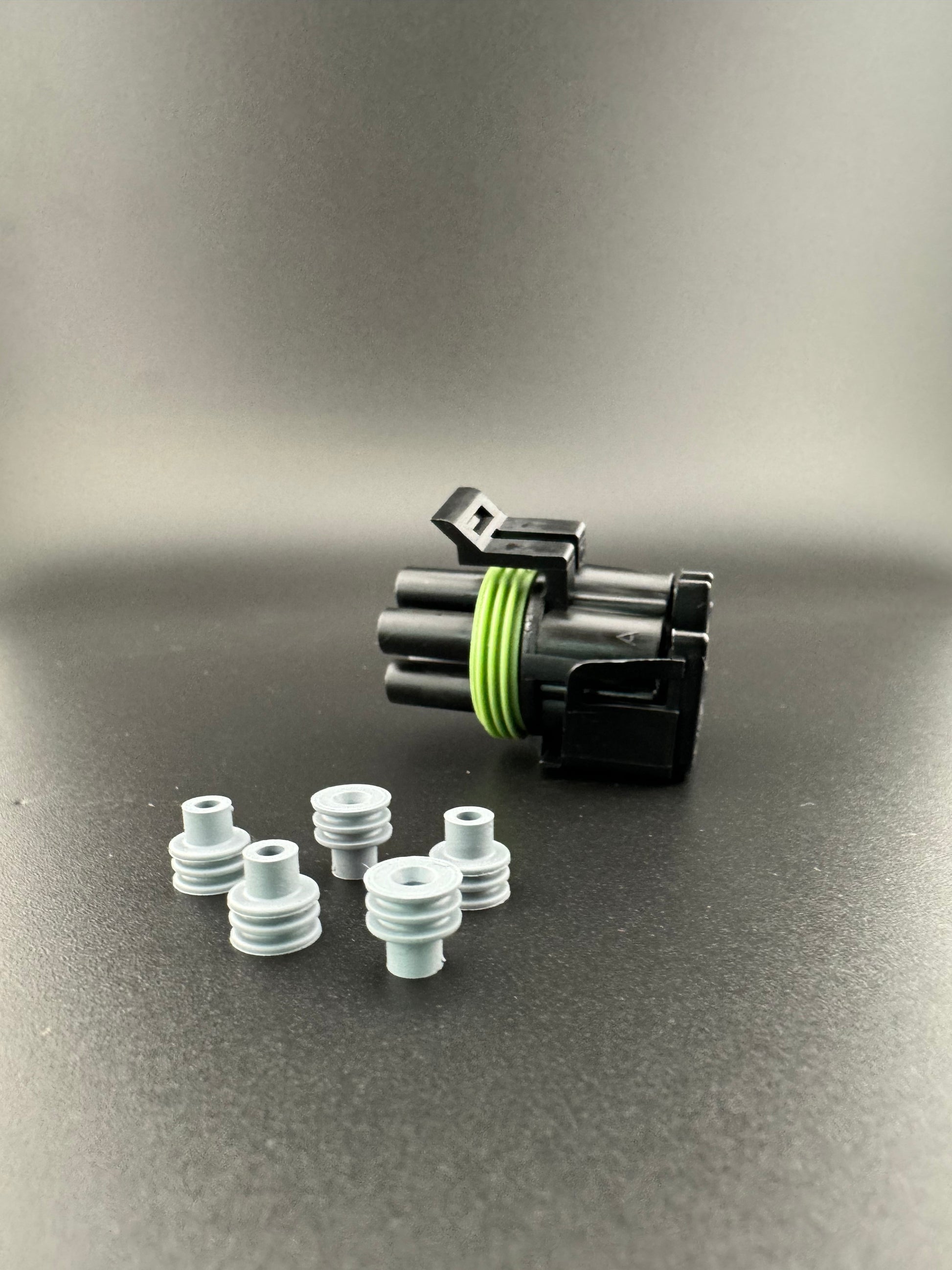 5 circuit Rv connector (view 3) – SkillAbove RV Tech Tools