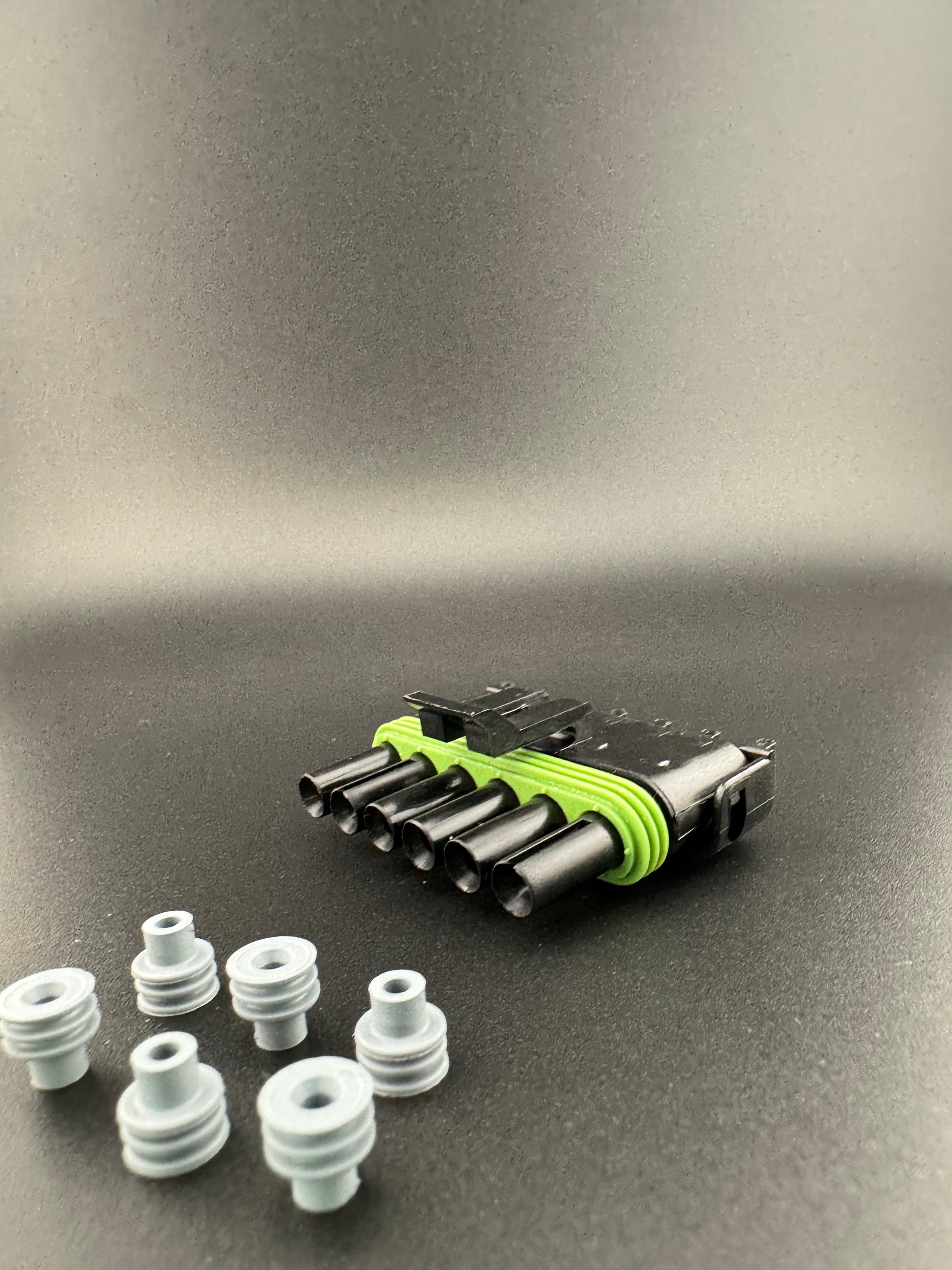 6 circuit Rv connector (view 2) – SkillAbove RV Tech Tools