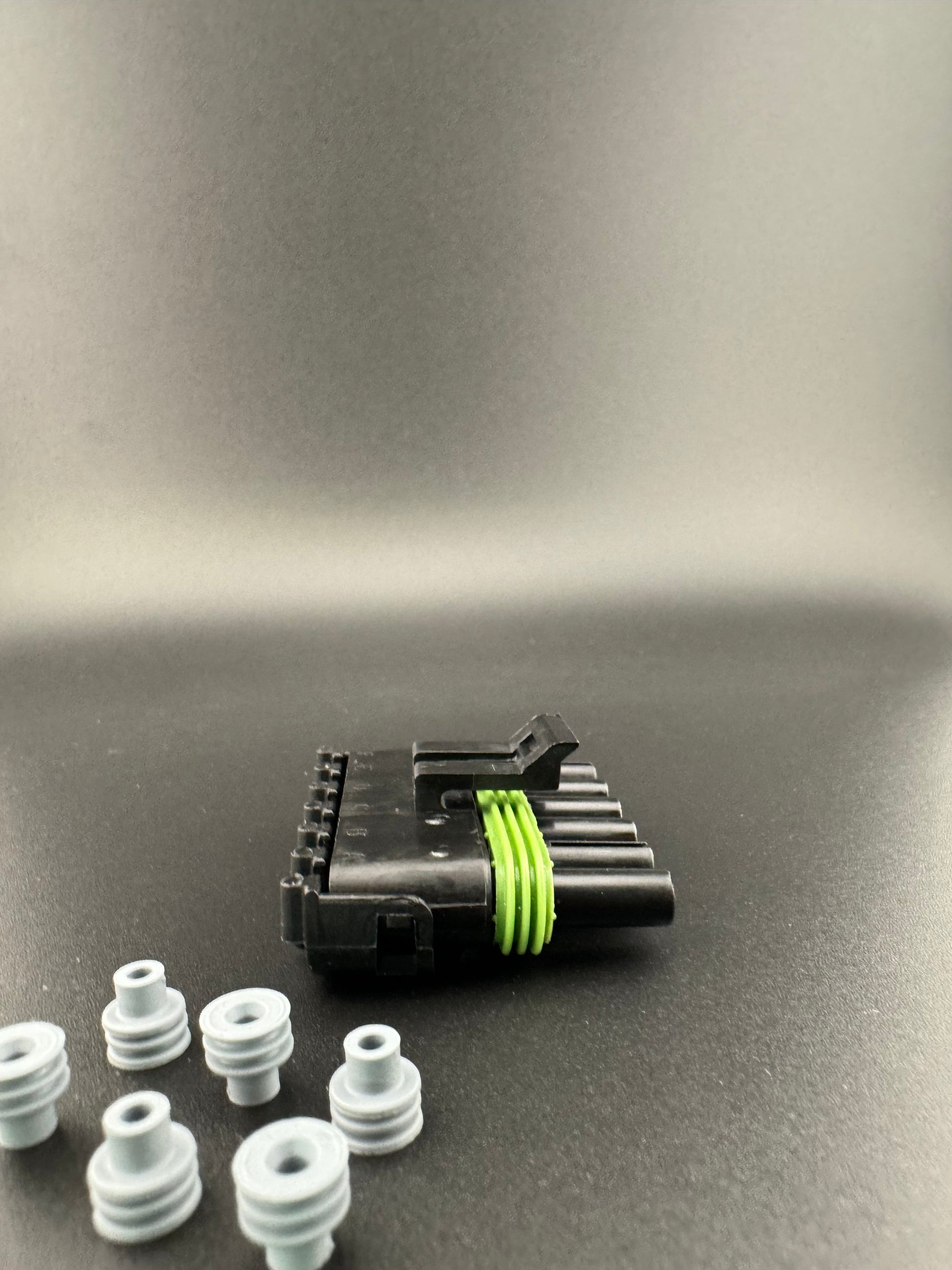 6 circuit Rv connector (view 5) – SkillAbove RV Tech Tools