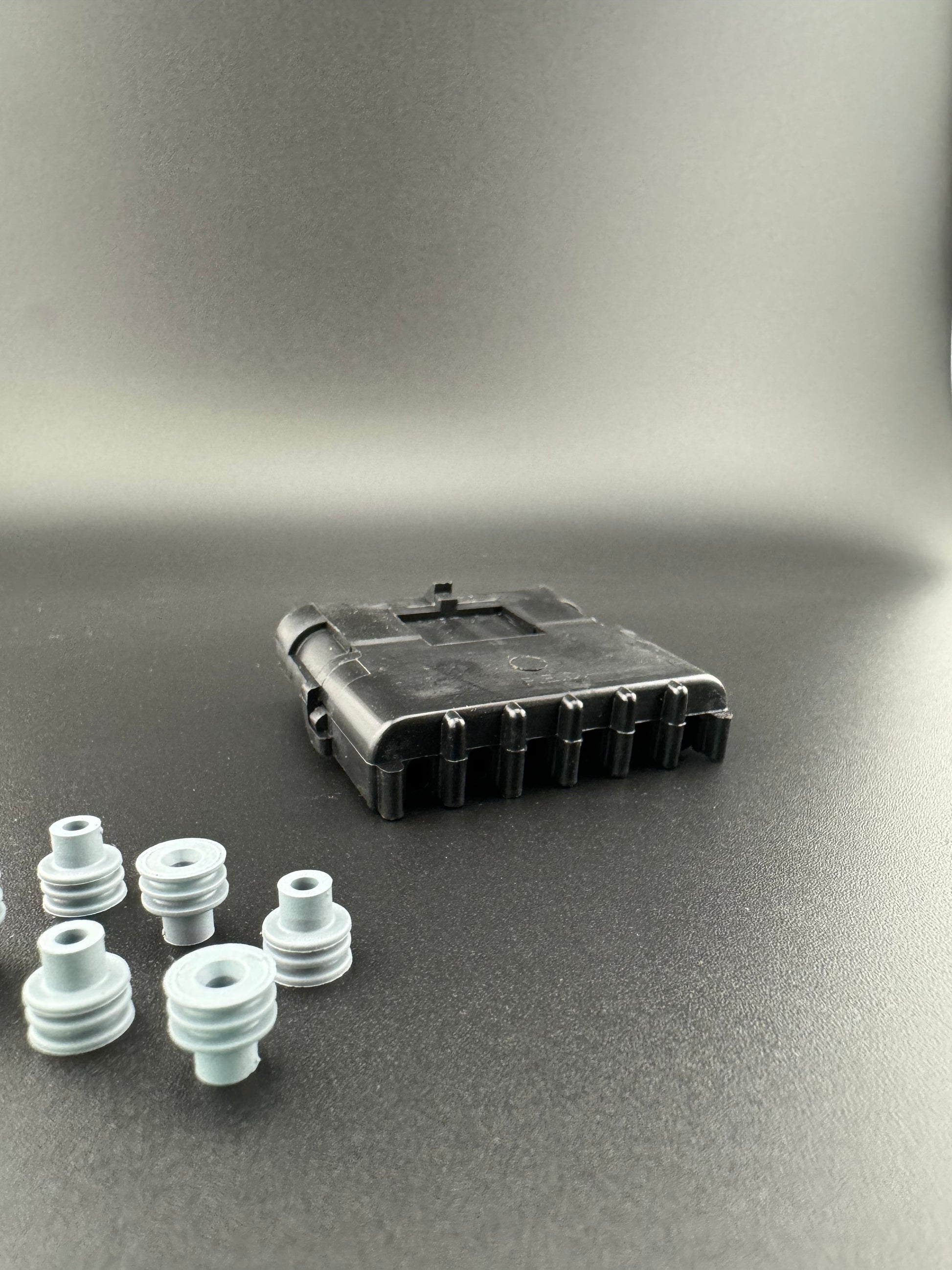 6 circuit Rv connector (view 4) – SkillAbove RV Tech Tools