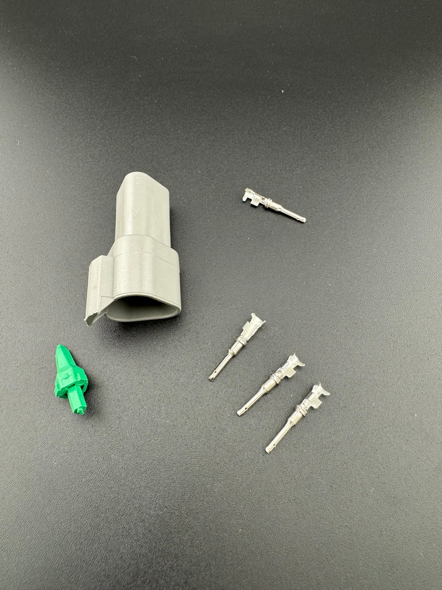 3 circuit Rv connector (view 2) – SkillAbove RV Tech Tools