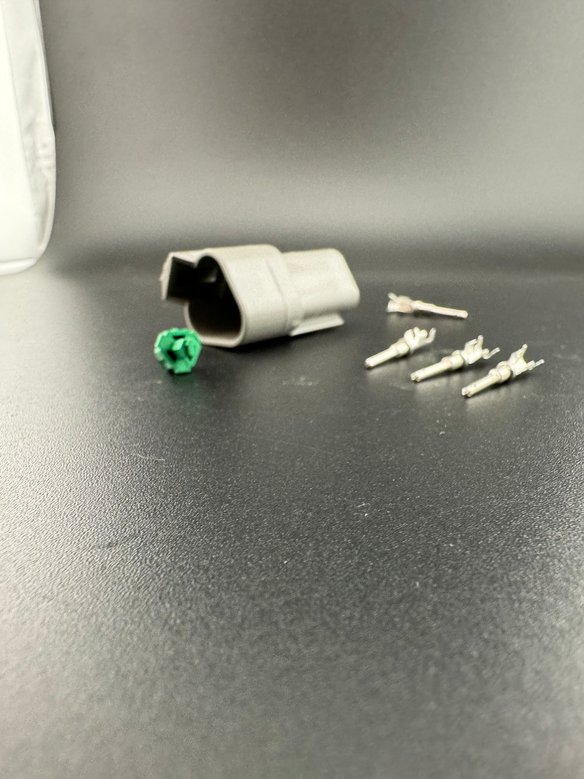 3 circuit Rv connector (view 3) – SkillAbove RV Tech Tools