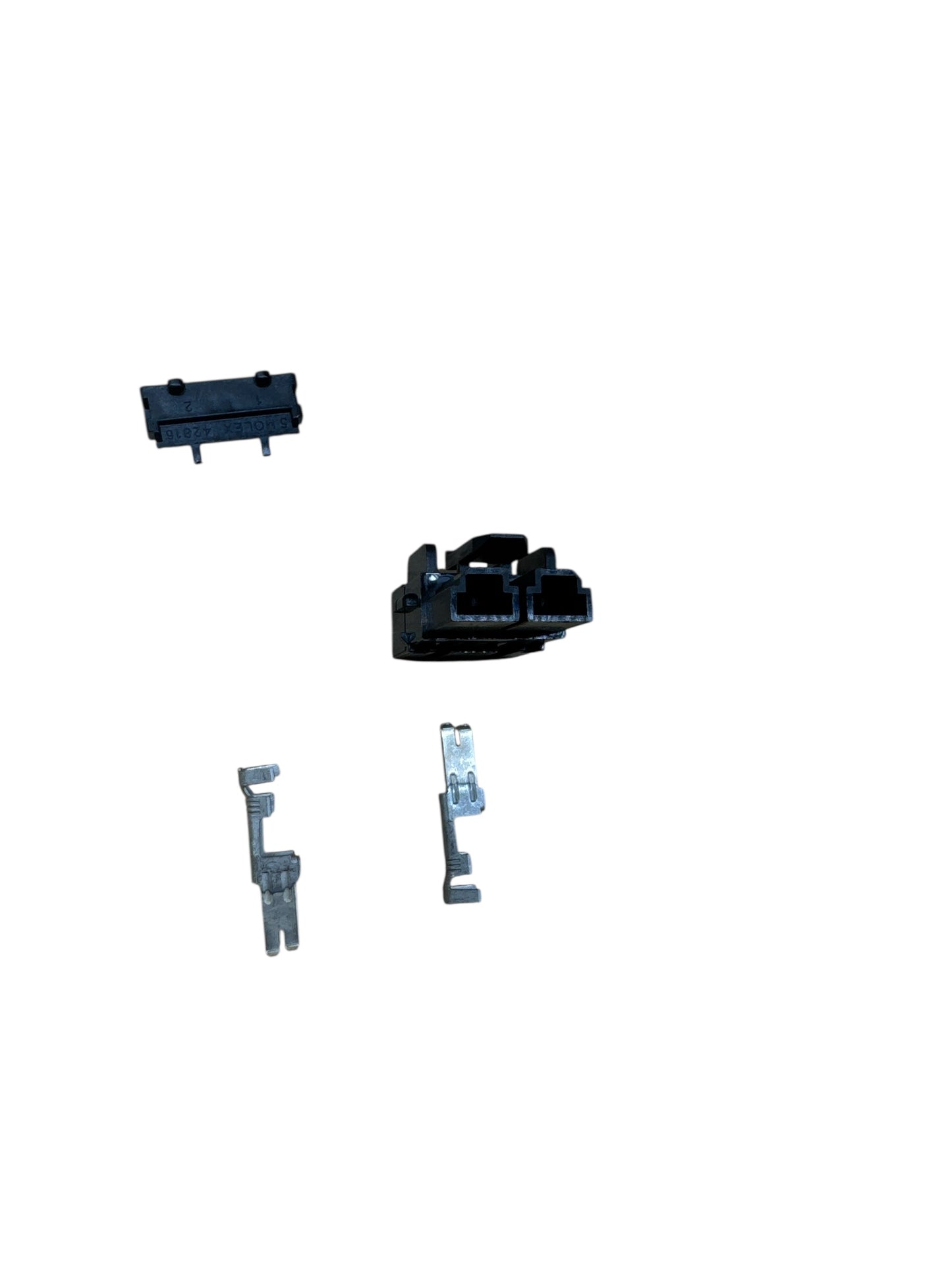 Slimrack Style Power 2 Circuit RV Connector (view 1) – SkillAbove RV Tech Tools