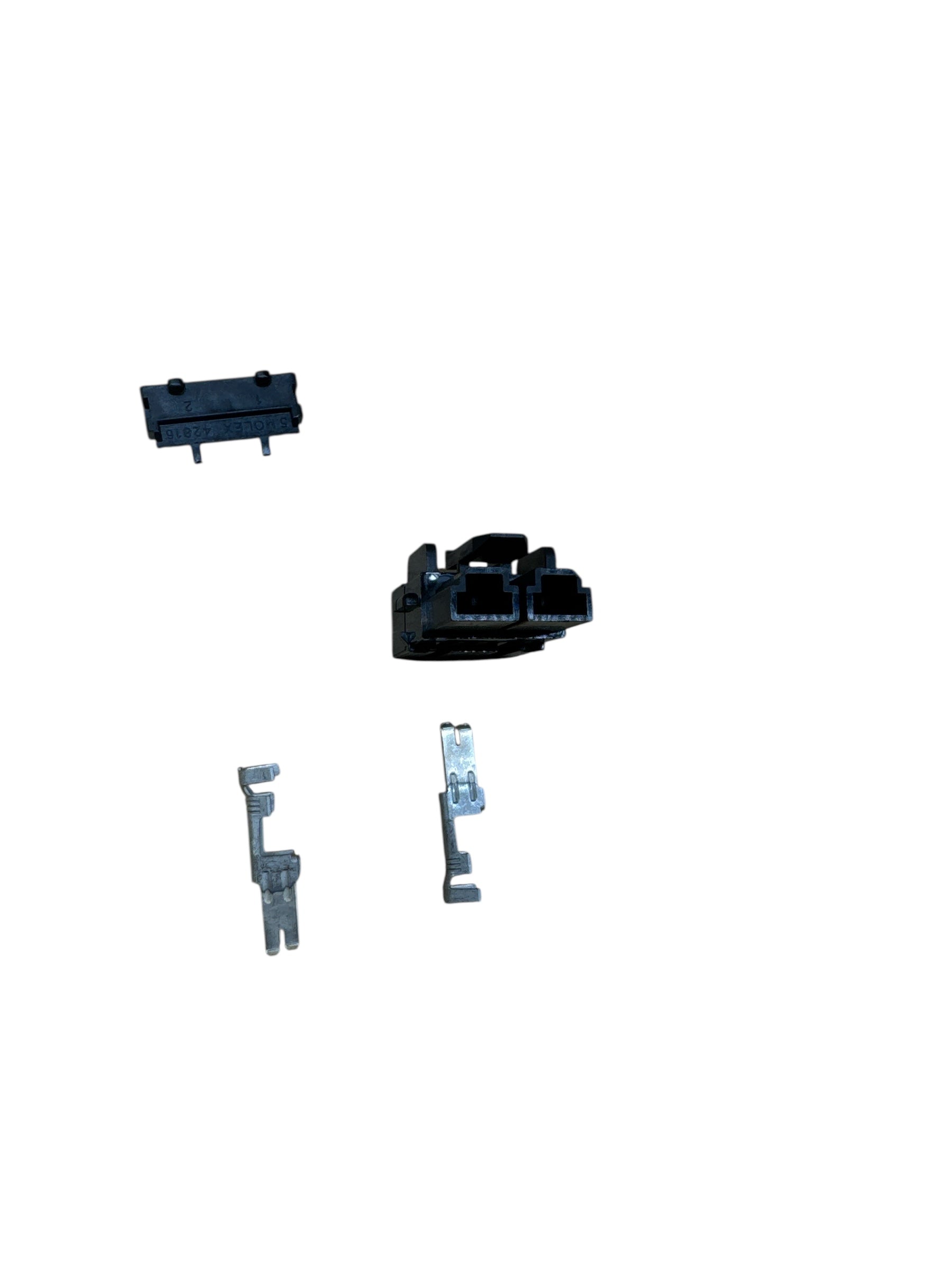 Slimrack Style Power 2 Circuit RV Connector (view 1) – SkillAbove RV Tech Tools