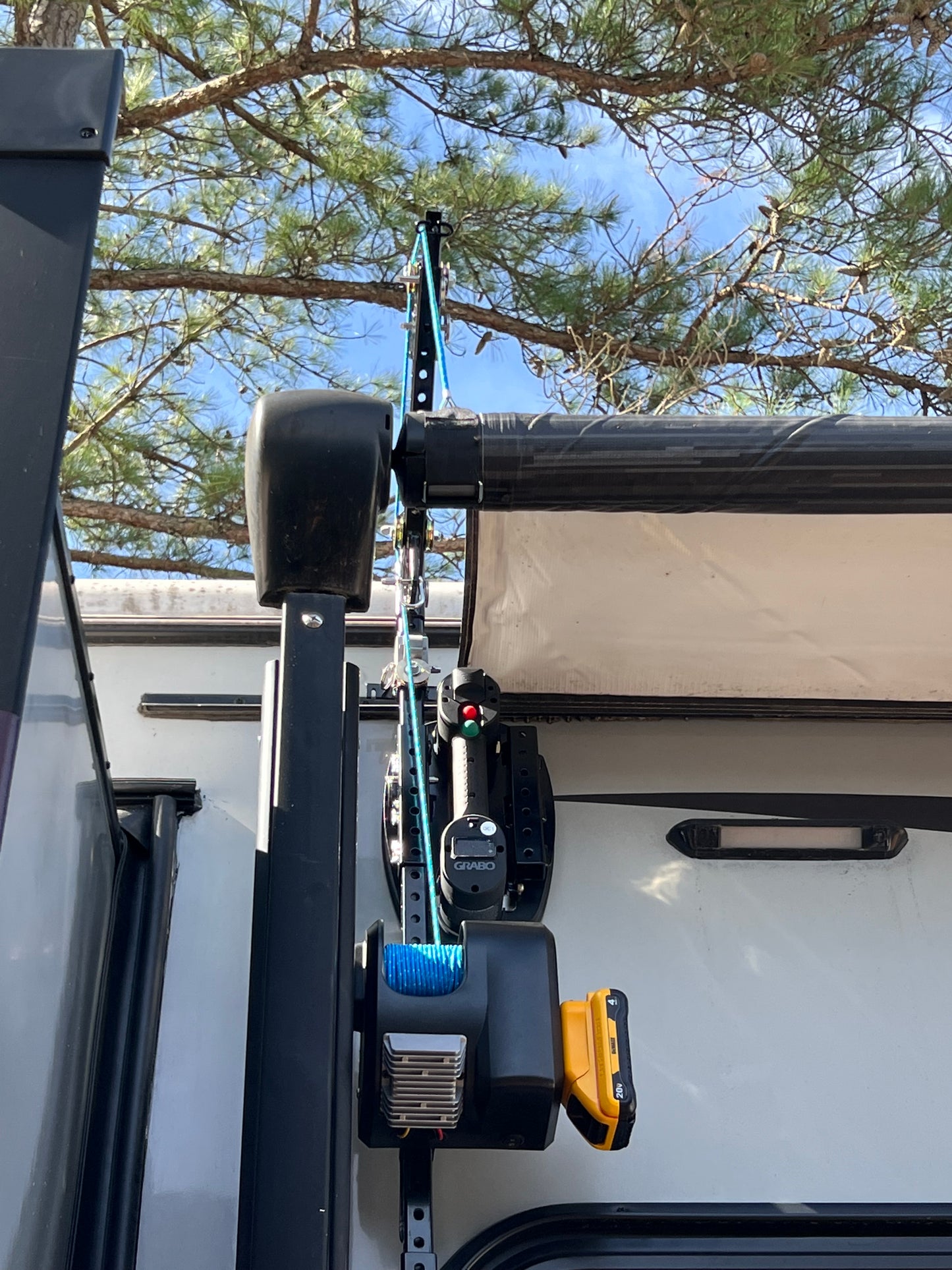 The TOPHAND (view 3) – SkillAbove RV Tech Tools